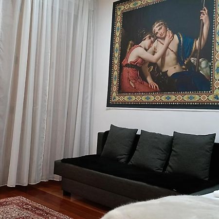 Orient Lägenhet Madrid Exteriör bild