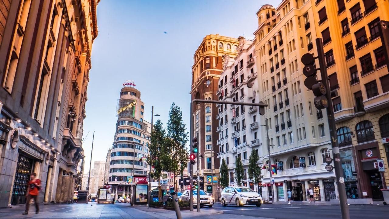 Orient Lägenhet Madrid Exteriör bild